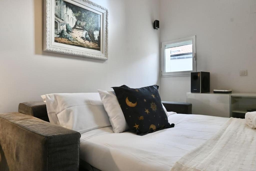 For You Rentals Apartamento Temporal Con Encanto A Pocos Metros Del Sol Myr13 Мадрид Экстерьер фото