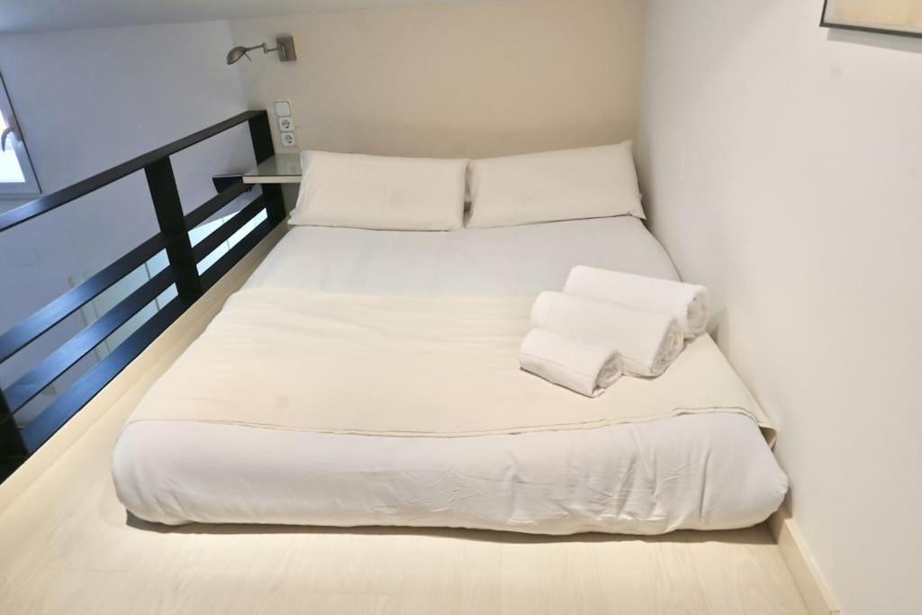 For You Rentals Apartamento Temporal Con Encanto A Pocos Metros Del Sol Myr13 Мадрид Экстерьер фото