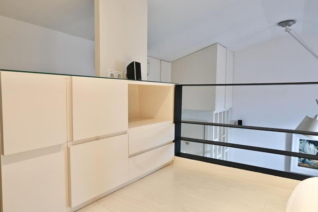 For You Rentals Apartamento Temporal Con Encanto A Pocos Metros Del Sol Myr13 Мадрид Экстерьер фото