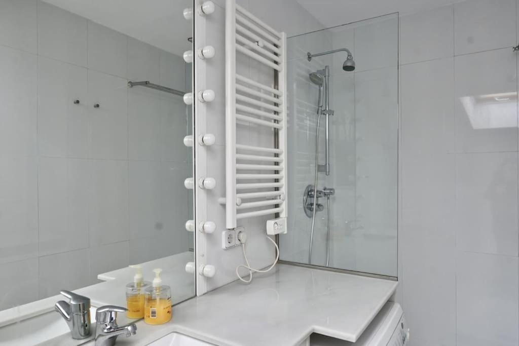 For You Rentals Apartamento Temporal Con Encanto A Pocos Metros Del Sol Myr13 Мадрид Экстерьер фото