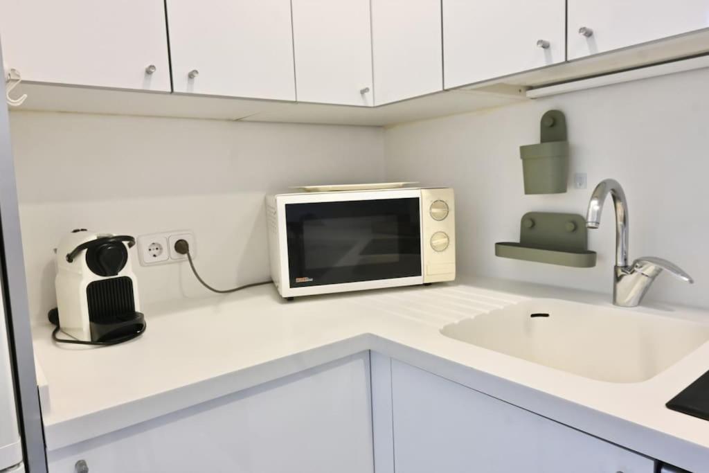 For You Rentals Apartamento Temporal Con Encanto A Pocos Metros Del Sol Myr13 Мадрид Экстерьер фото